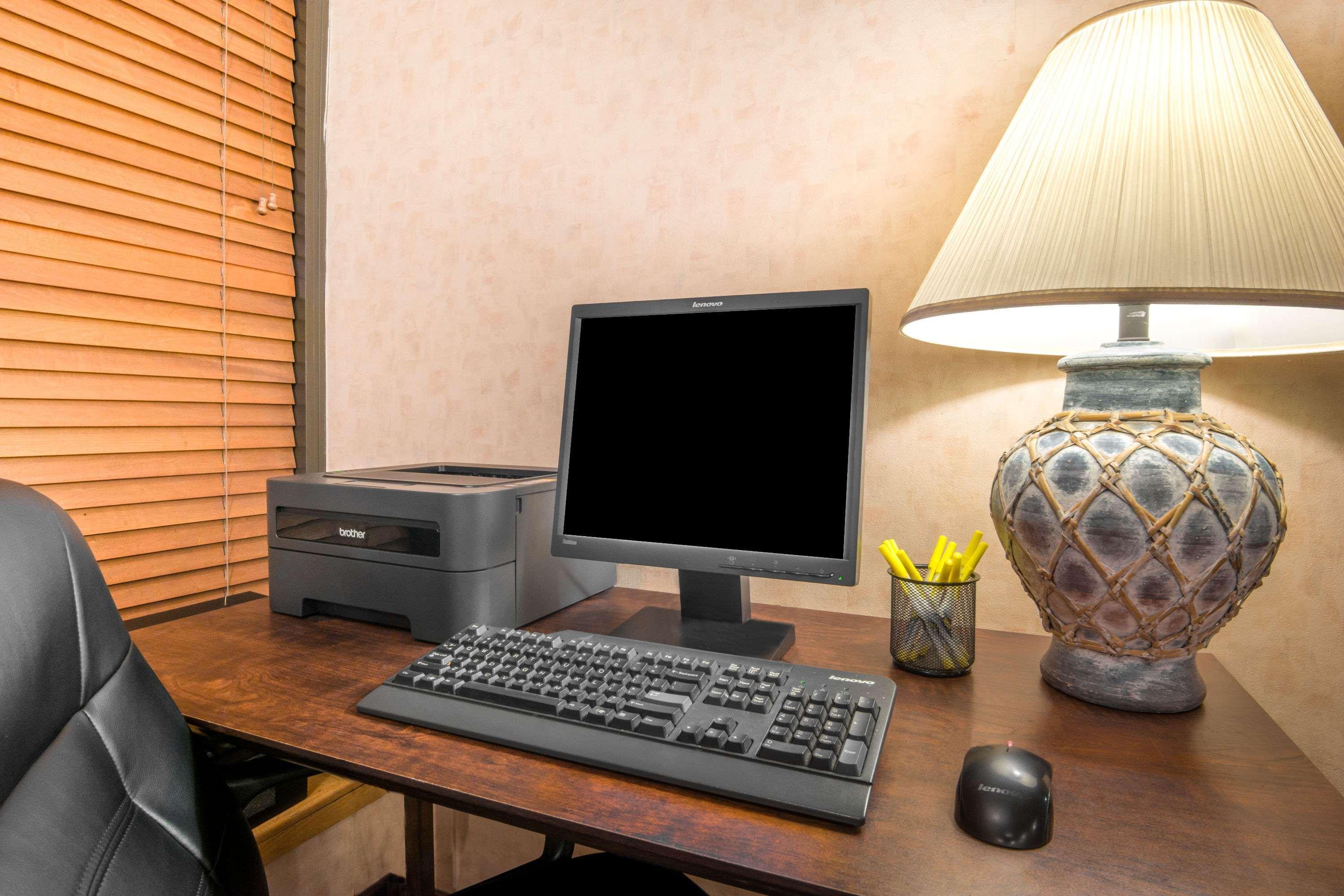 Days Inn & Suites By Wyndham Albuquerque North Екстер'єр фото