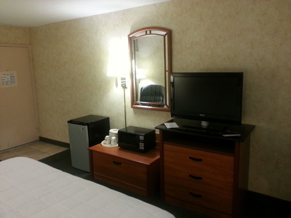 Days Inn & Suites By Wyndham Albuquerque North Екстер'єр фото