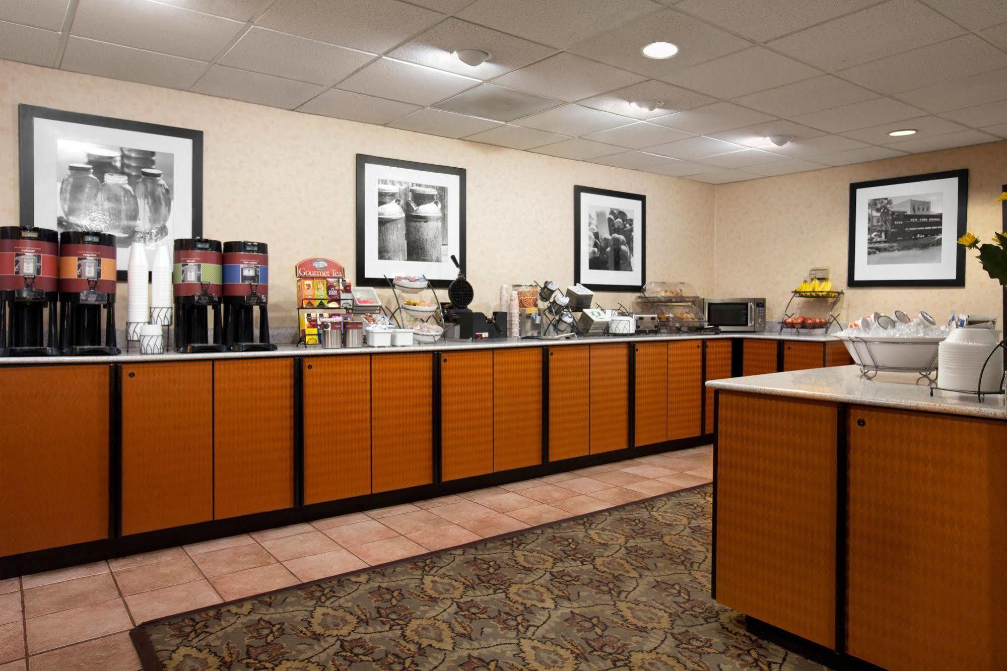 Days Inn & Suites By Wyndham Albuquerque North Екстер'єр фото